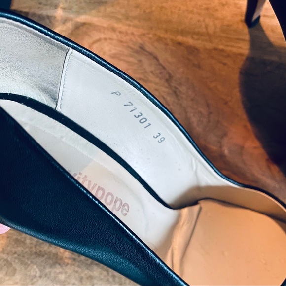 Gravity Pope Leather Heels - Picture 3 of 5